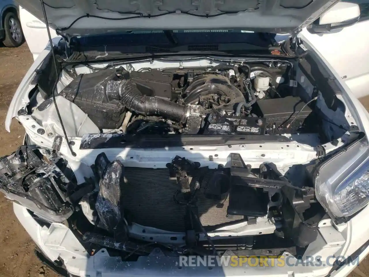 11 Photograph of a damaged car 3TMCZ5AN0NM482029 TOYOTA TACOMA 2022