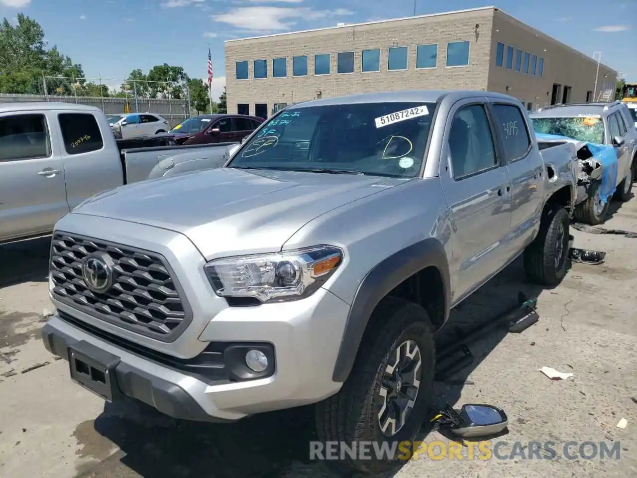 2 Photograph of a damaged car 3TMCZ5AN0NM492334 TOYOTA TACOMA 2022