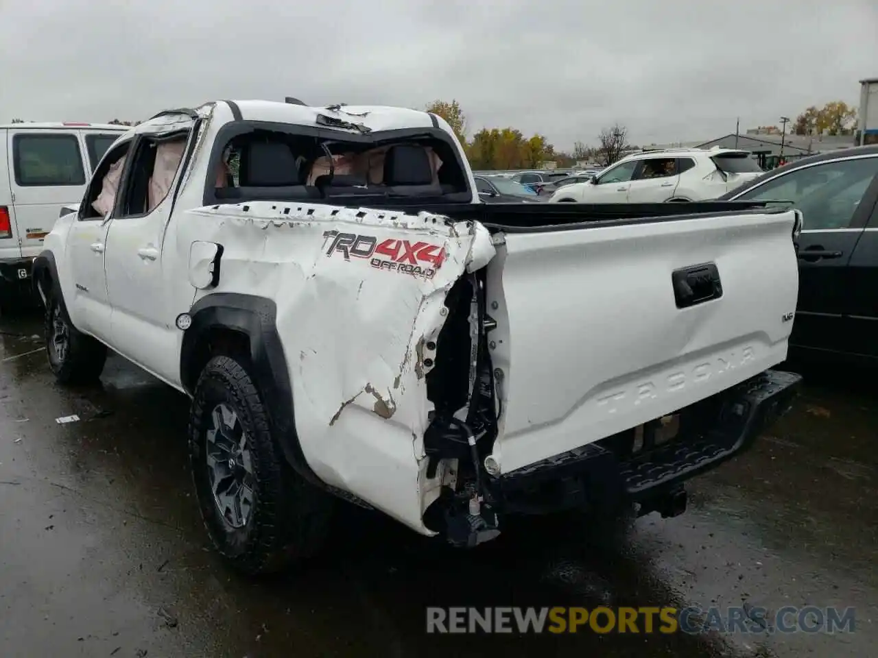 3 Photograph of a damaged car 3TMCZ5AN0NM498067 TOYOTA TACOMA 2022