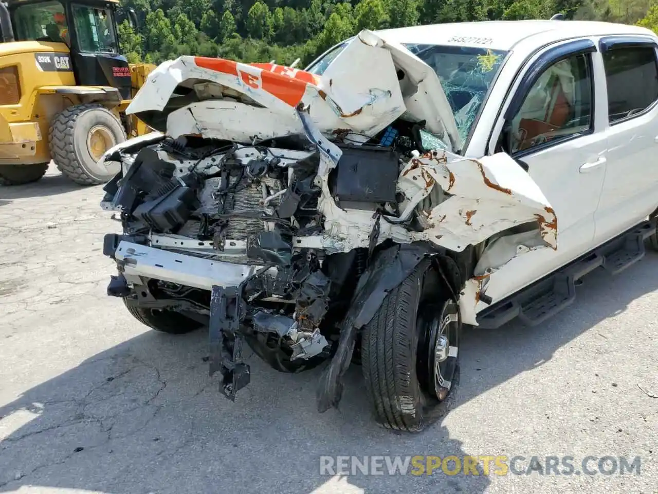 9 Photograph of a damaged car 3TMCZ5AN1NM453171 TOYOTA TACOMA 2022