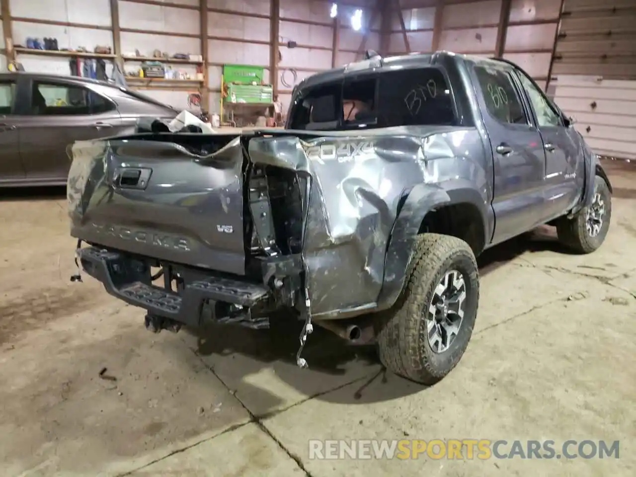 4 Photograph of a damaged car 3TMCZ5AN1NM455745 TOYOTA TACOMA 2022