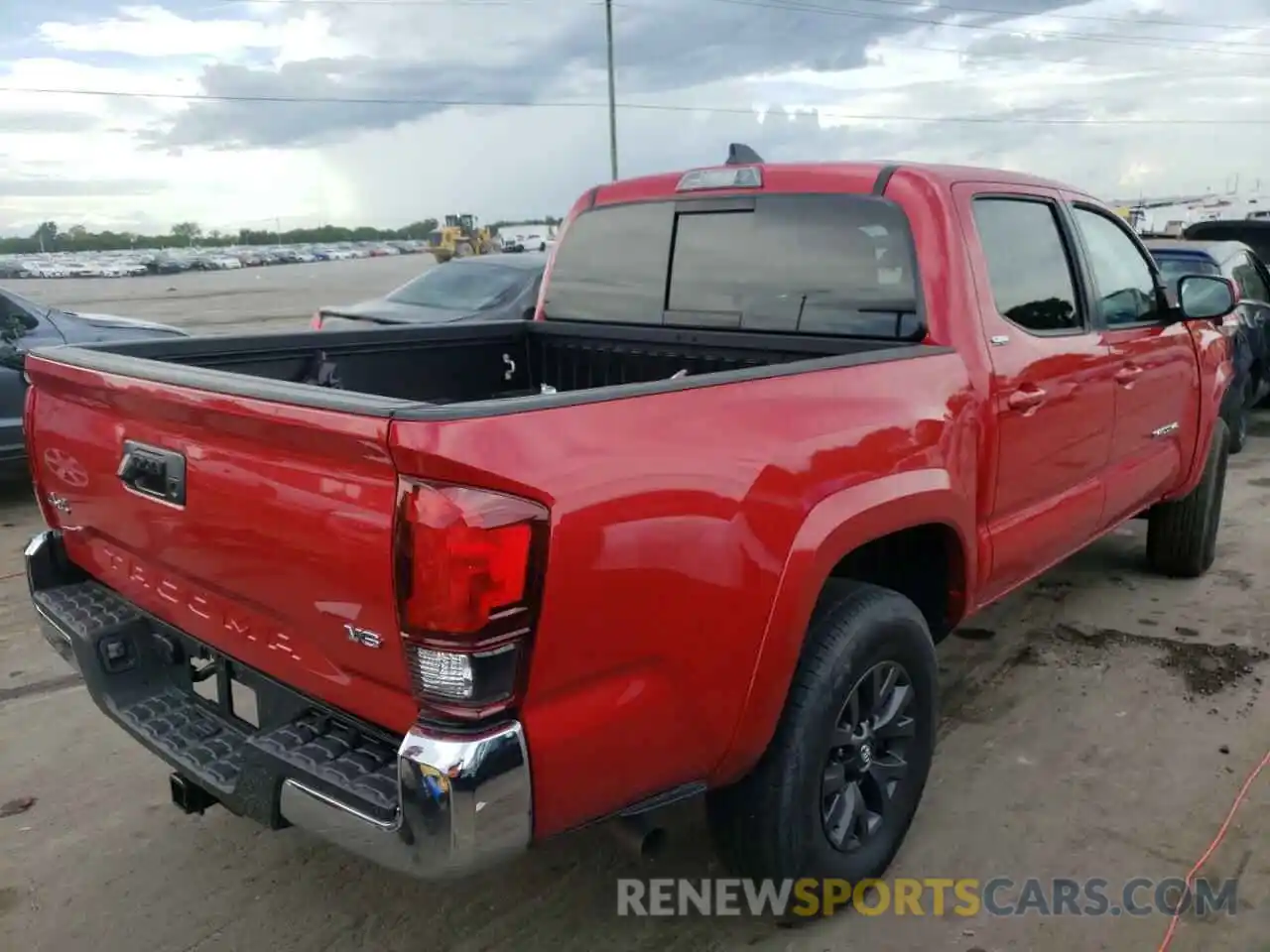 4 Photograph of a damaged car 3TMCZ5AN1NM455910 TOYOTA TACOMA 2022