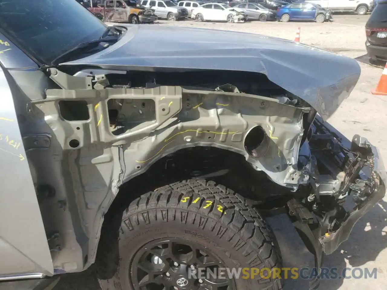 9 Photograph of a damaged car 3TMCZ5AN1NM456104 TOYOTA TACOMA 2022