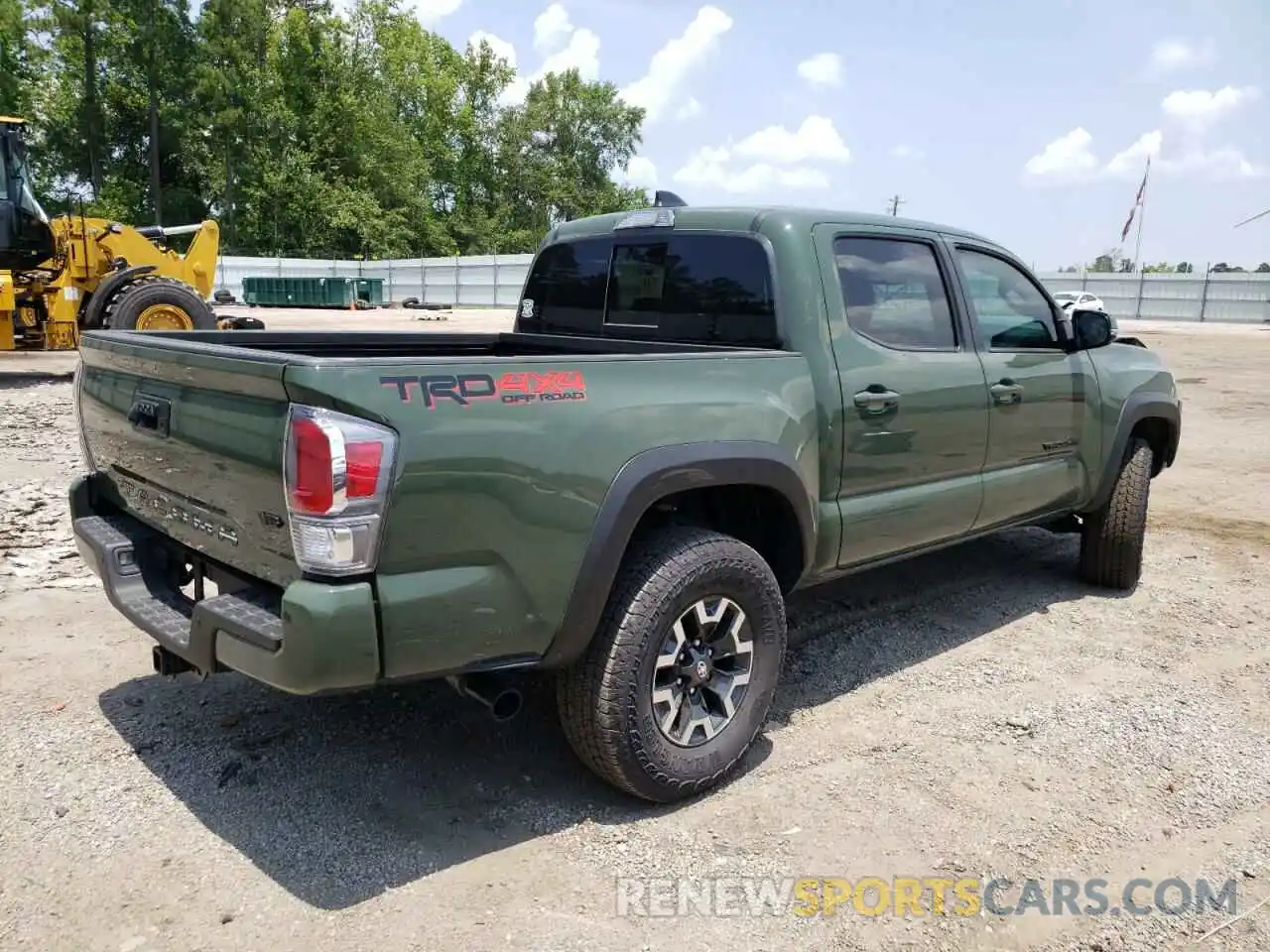 4 Photograph of a damaged car 3TMCZ5AN1NM460489 TOYOTA TACOMA 2022