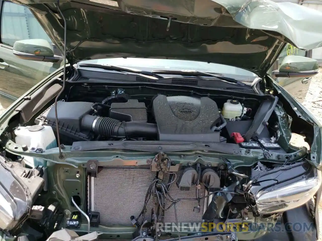 7 Photograph of a damaged car 3TMCZ5AN1NM460489 TOYOTA TACOMA 2022