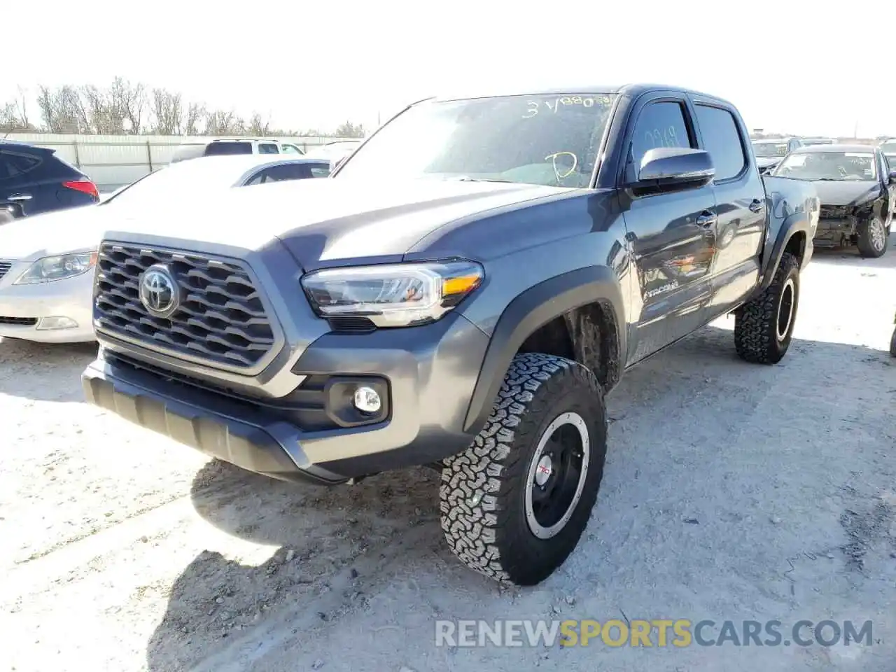 2 Photograph of a damaged car 3TMCZ5AN1NM465790 TOYOTA TACOMA 2022