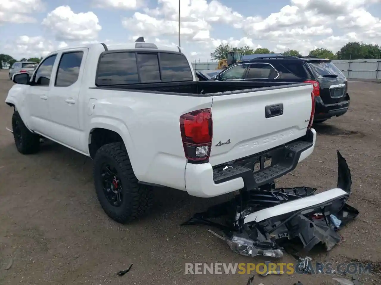 3 Photograph of a damaged car 3TMCZ5AN1NM467748 TOYOTA TACOMA 2022