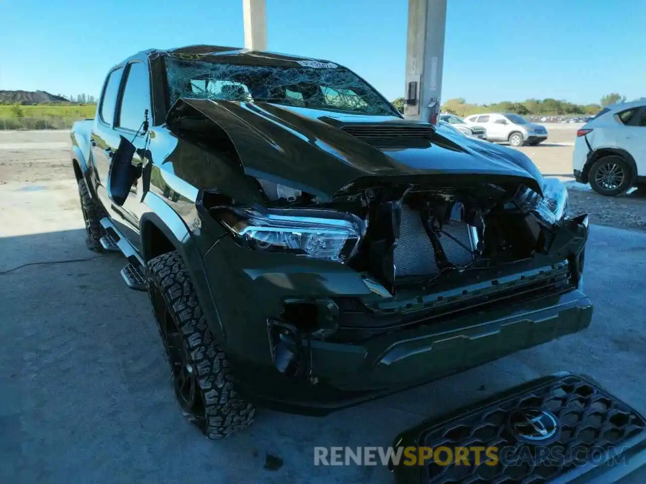 1 Photograph of a damaged car 3TMCZ5AN1NM473436 TOYOTA TACOMA 2022