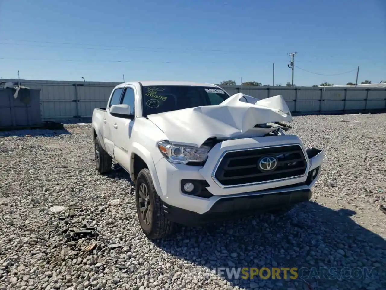 1 Photograph of a damaged car 3TMCZ5AN1NM478278 TOYOTA TACOMA 2022