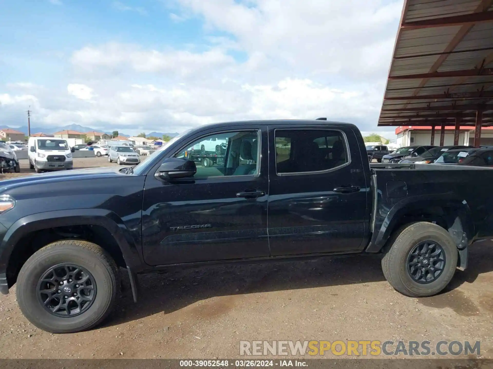 14 Photograph of a damaged car 3TMCZ5AN1NM520447 TOYOTA TACOMA 2022