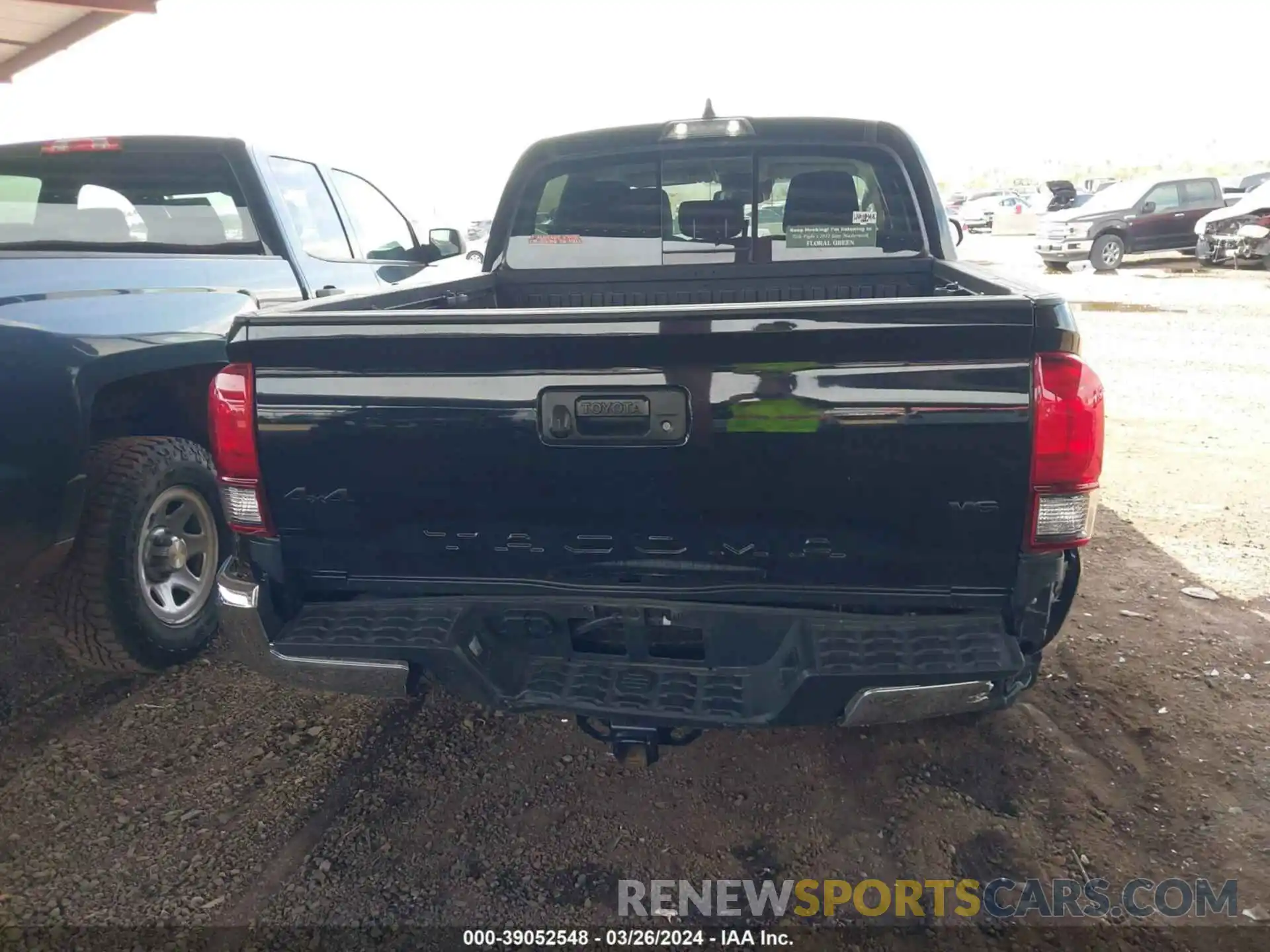 16 Photograph of a damaged car 3TMCZ5AN1NM520447 TOYOTA TACOMA 2022