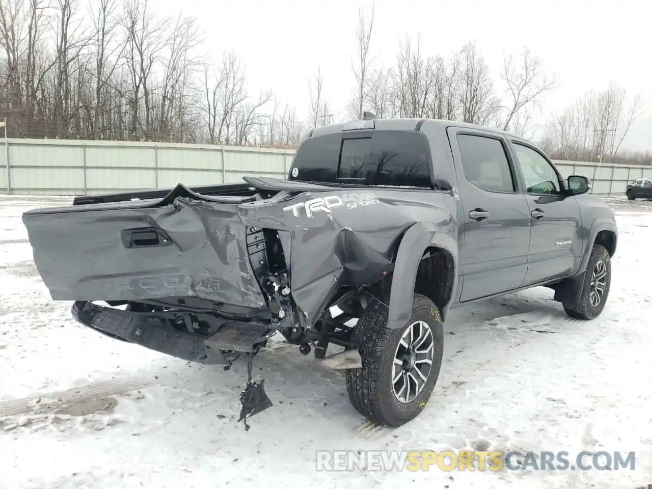 4 Photograph of a damaged car 3TMCZ5AN2NM454488 TOYOTA TACOMA 2022