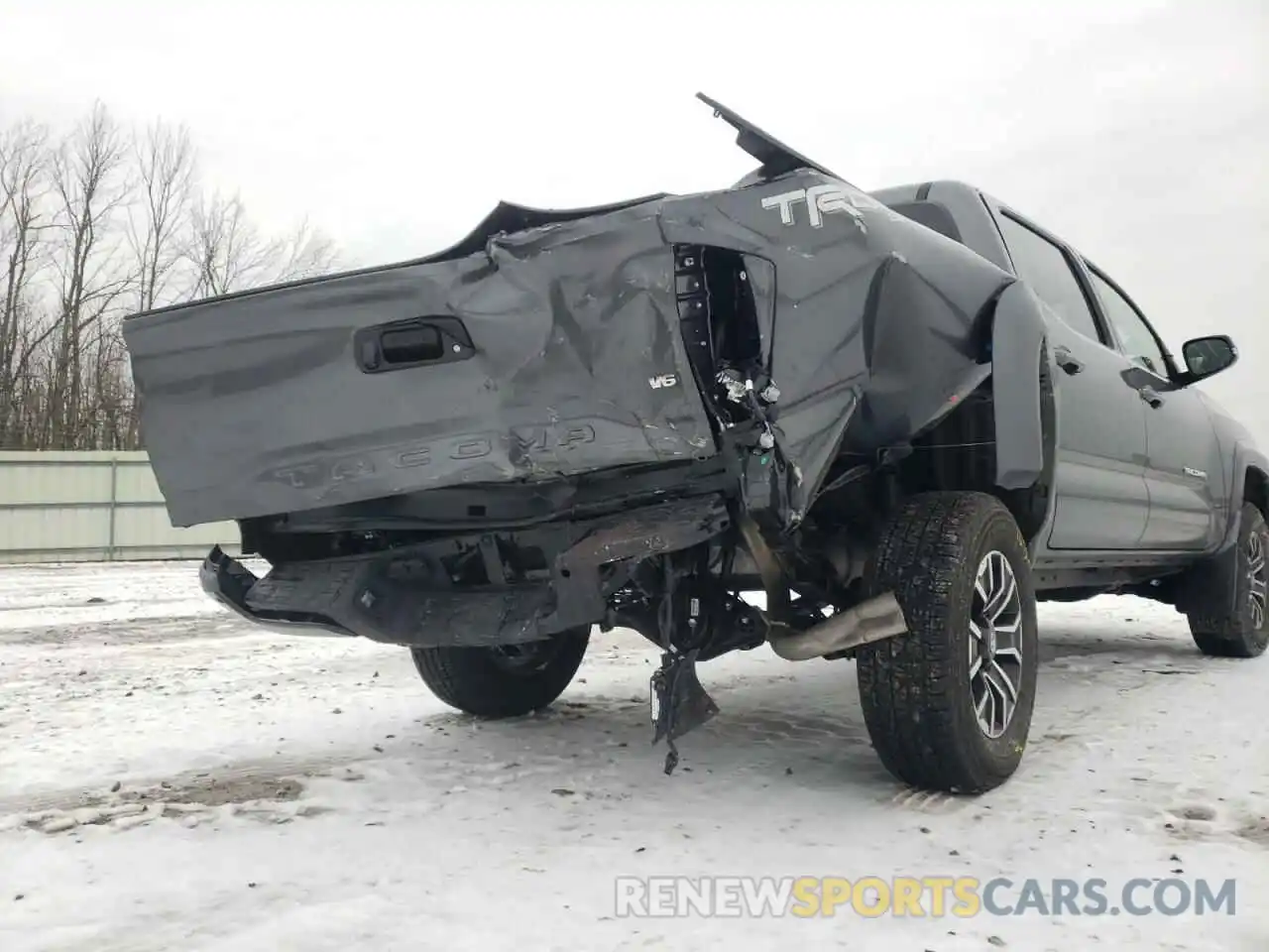 9 Photograph of a damaged car 3TMCZ5AN2NM454488 TOYOTA TACOMA 2022