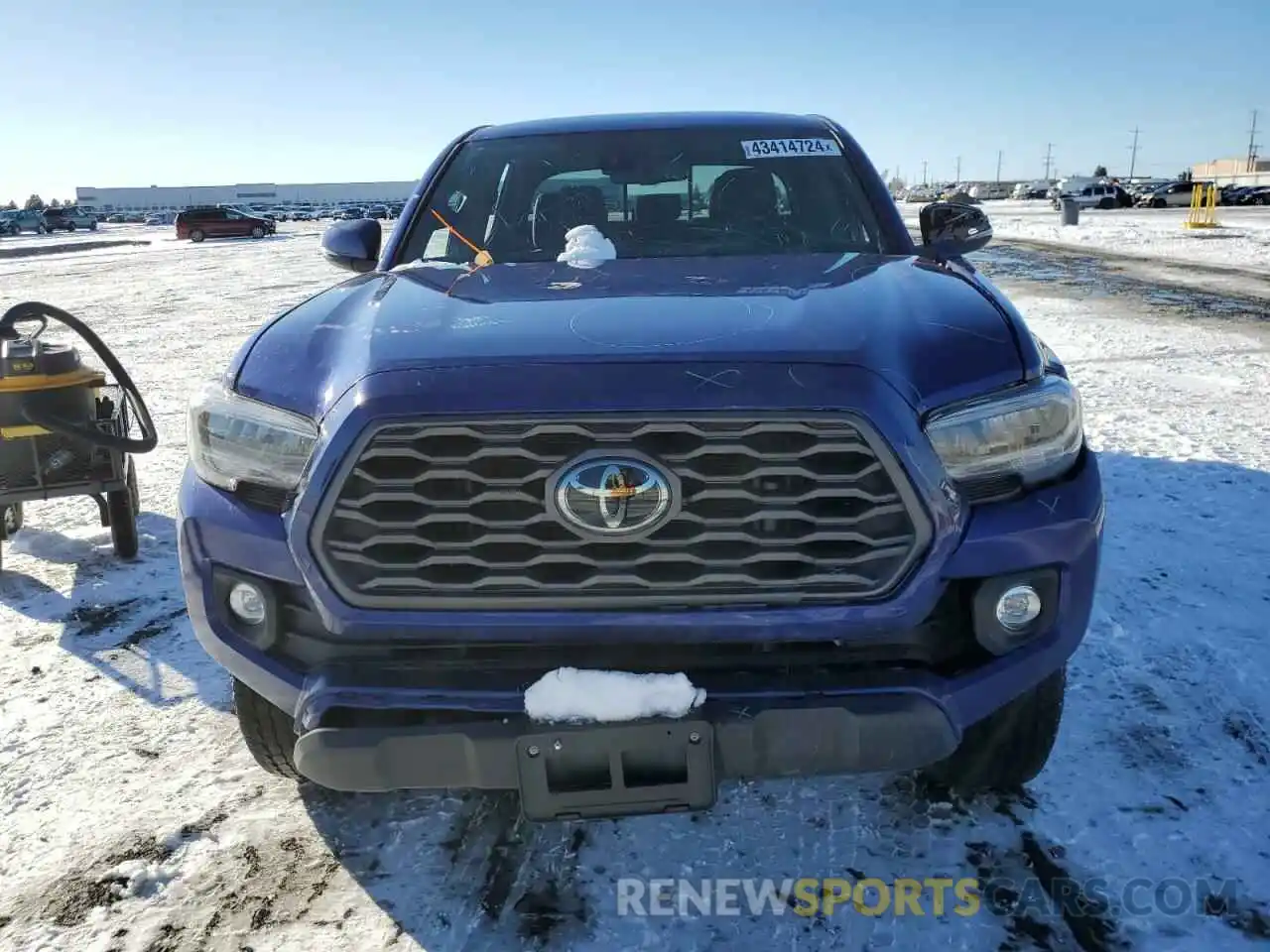 5 Photograph of a damaged car 3TMCZ5AN2NM455205 TOYOTA TACOMA 2022