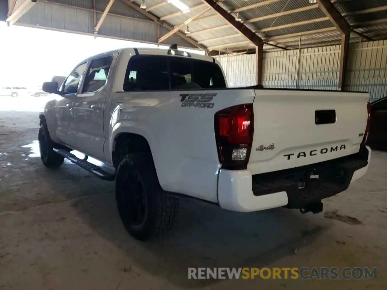 3 Photograph of a damaged car 3TMCZ5AN2NM458637 TOYOTA TACOMA 2022