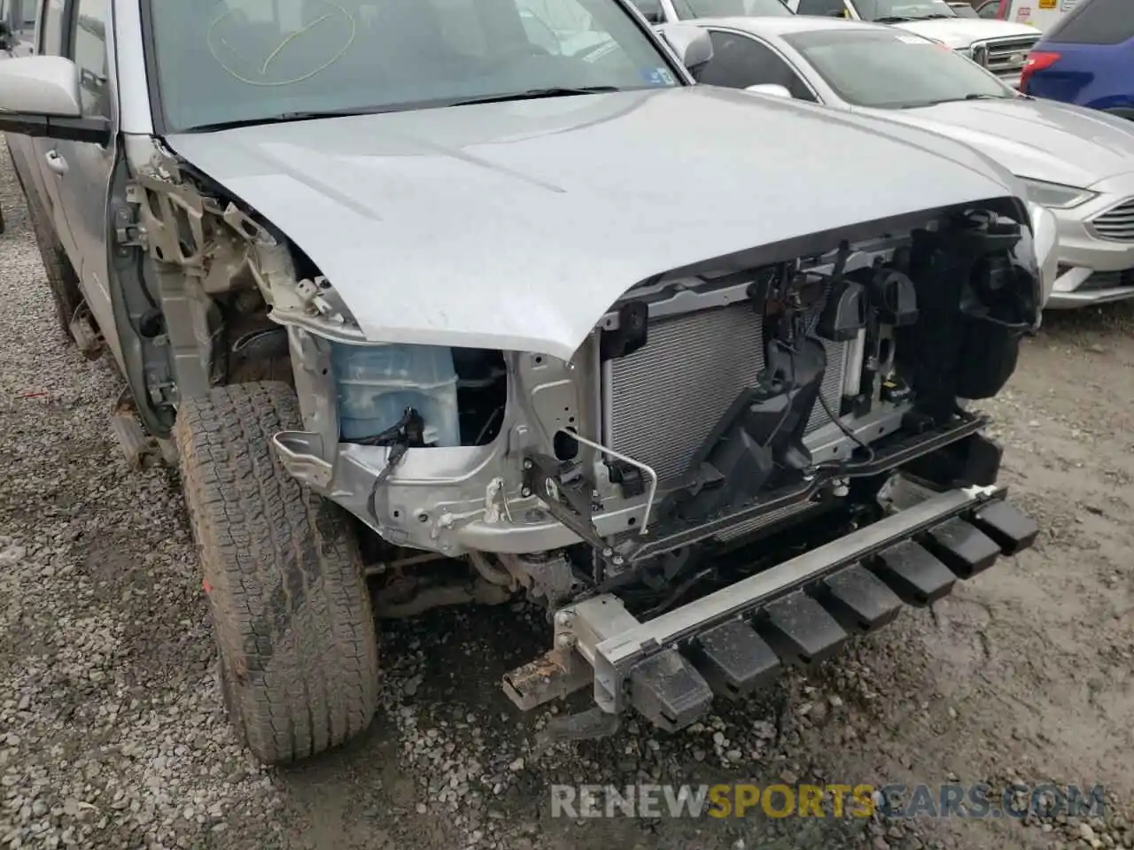 9 Photograph of a damaged car 3TMCZ5AN2NM466818 TOYOTA TACOMA 2022