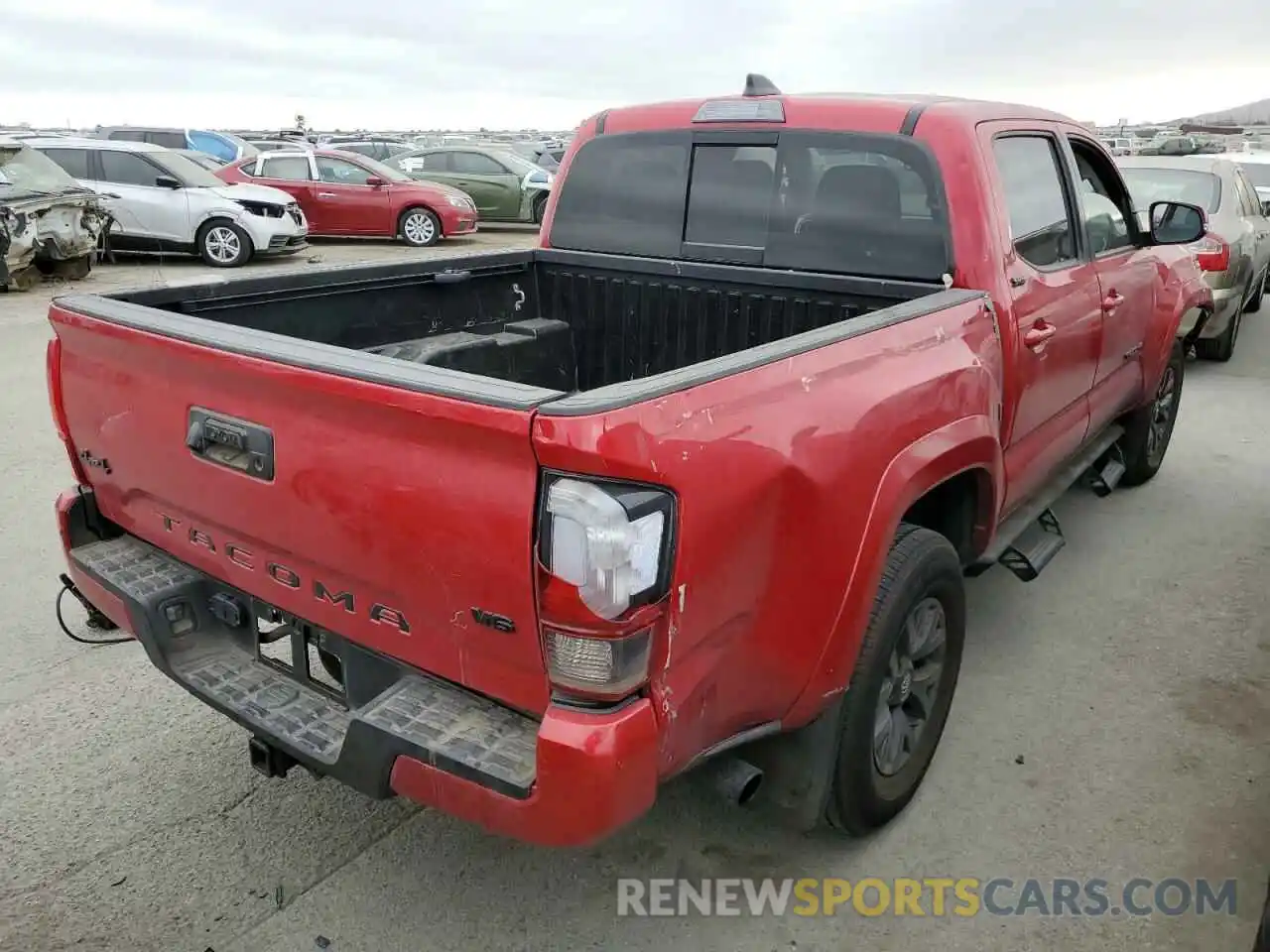 4 Photograph of a damaged car 3TMCZ5AN2NM469153 TOYOTA TACOMA 2022