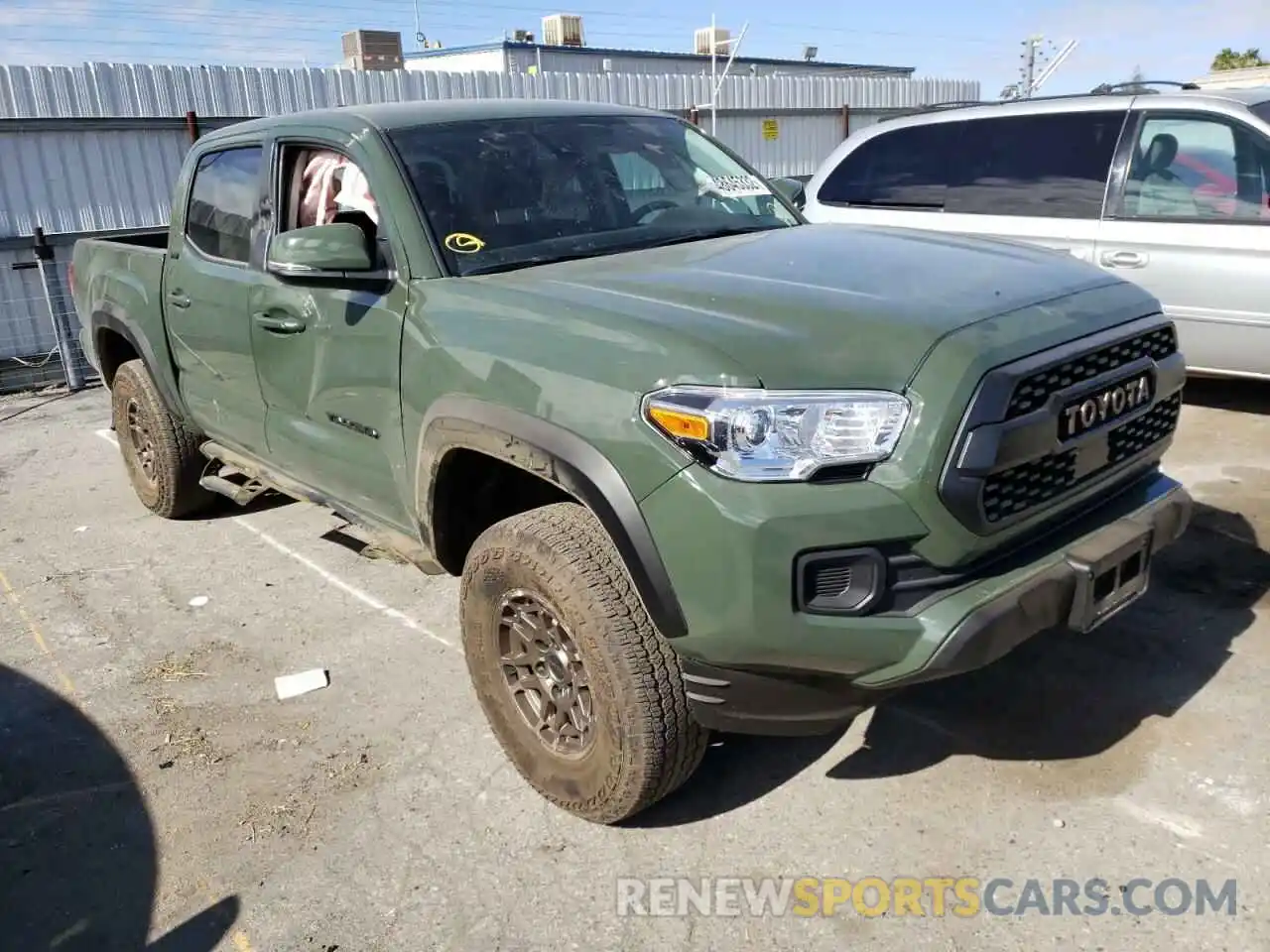 1 Photograph of a damaged car 3TMCZ5AN2NM476183 TOYOTA TACOMA 2022