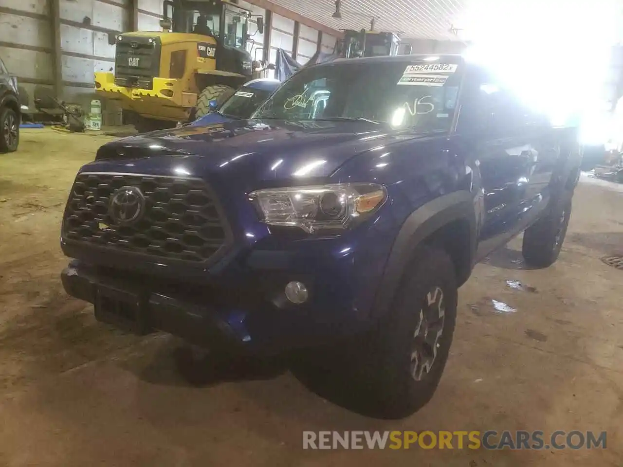 2 Photograph of a damaged car 3TMCZ5AN2NM477334 TOYOTA TACOMA 2022