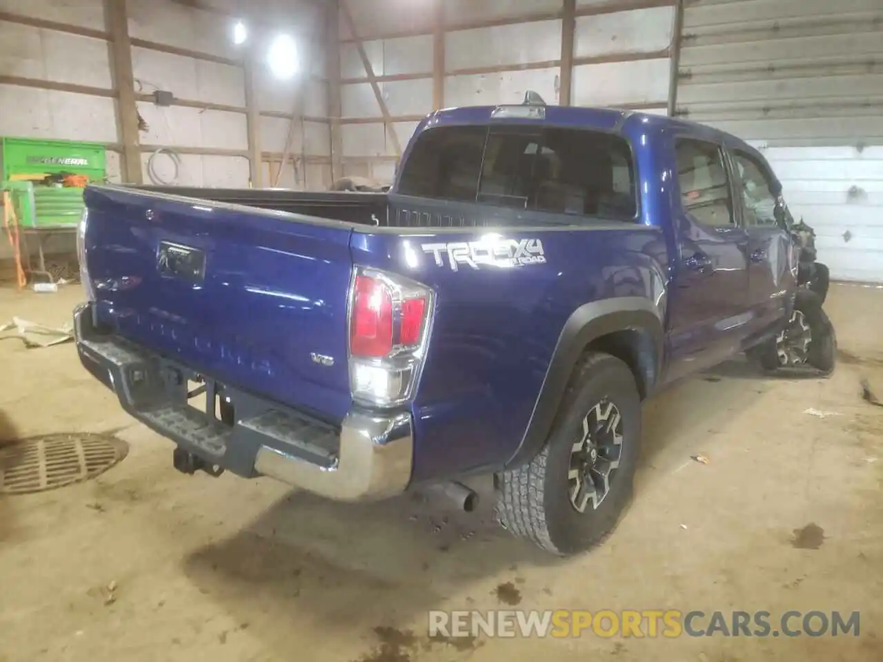 4 Photograph of a damaged car 3TMCZ5AN2NM477334 TOYOTA TACOMA 2022