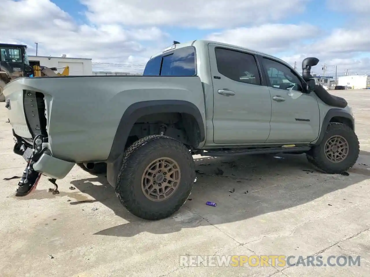 3 Photograph of a damaged car 3TMCZ5AN2NM479147 TOYOTA TACOMA 2022