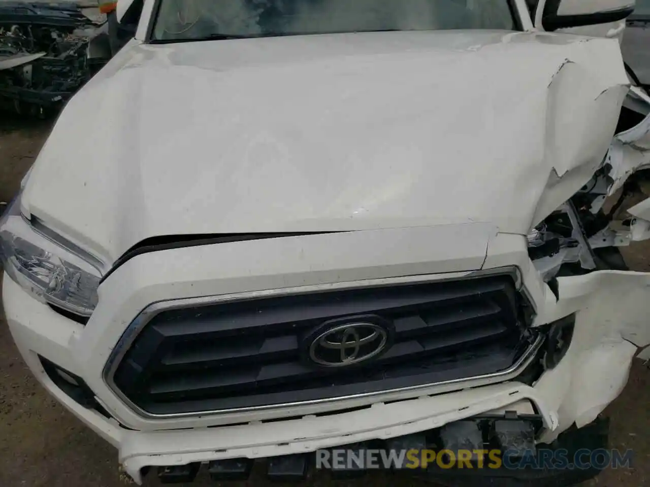 7 Photograph of a damaged car 3TMCZ5AN3NM465502 TOYOTA TACOMA 2022