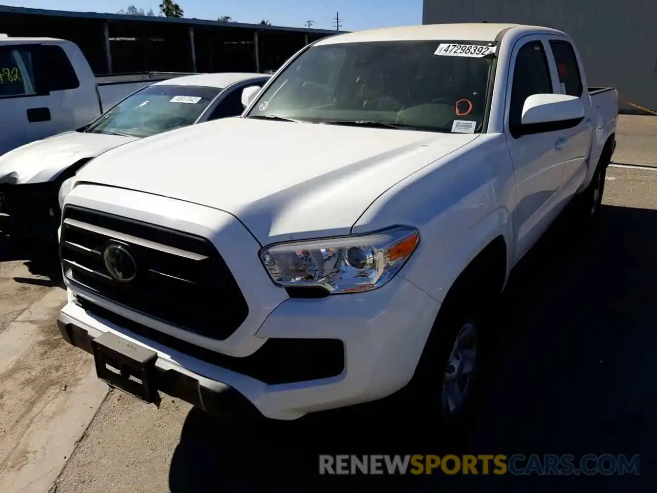 2 Photograph of a damaged car 3TMCZ5AN3NM469386 TOYOTA TACOMA 2022