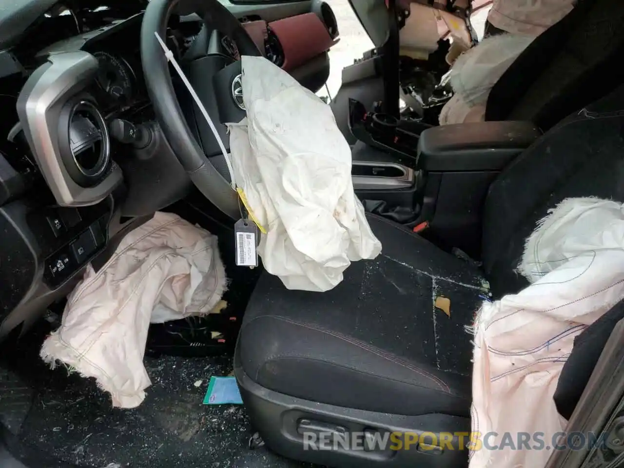 7 Photograph of a damaged car 3TMCZ5AN3NM475642 TOYOTA TACOMA 2022