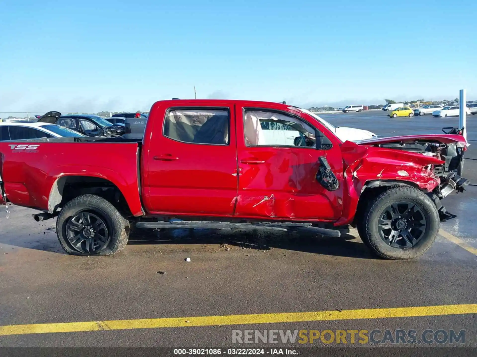 14 Photograph of a damaged car 3TMCZ5AN3NM486334 TOYOTA TACOMA 2022