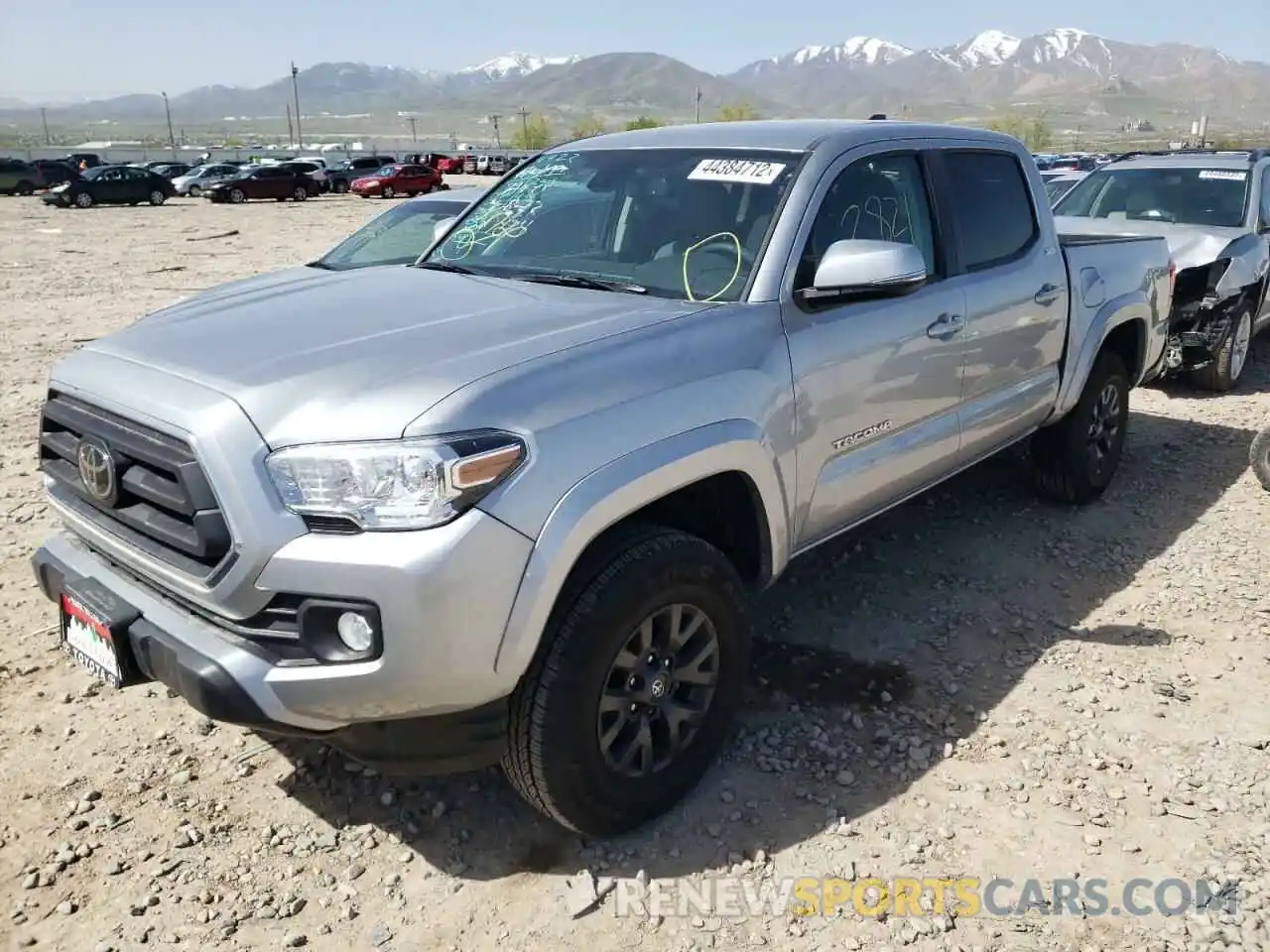 2 Photograph of a damaged car 3TMCZ5AN3NM487421 TOYOTA TACOMA 2022