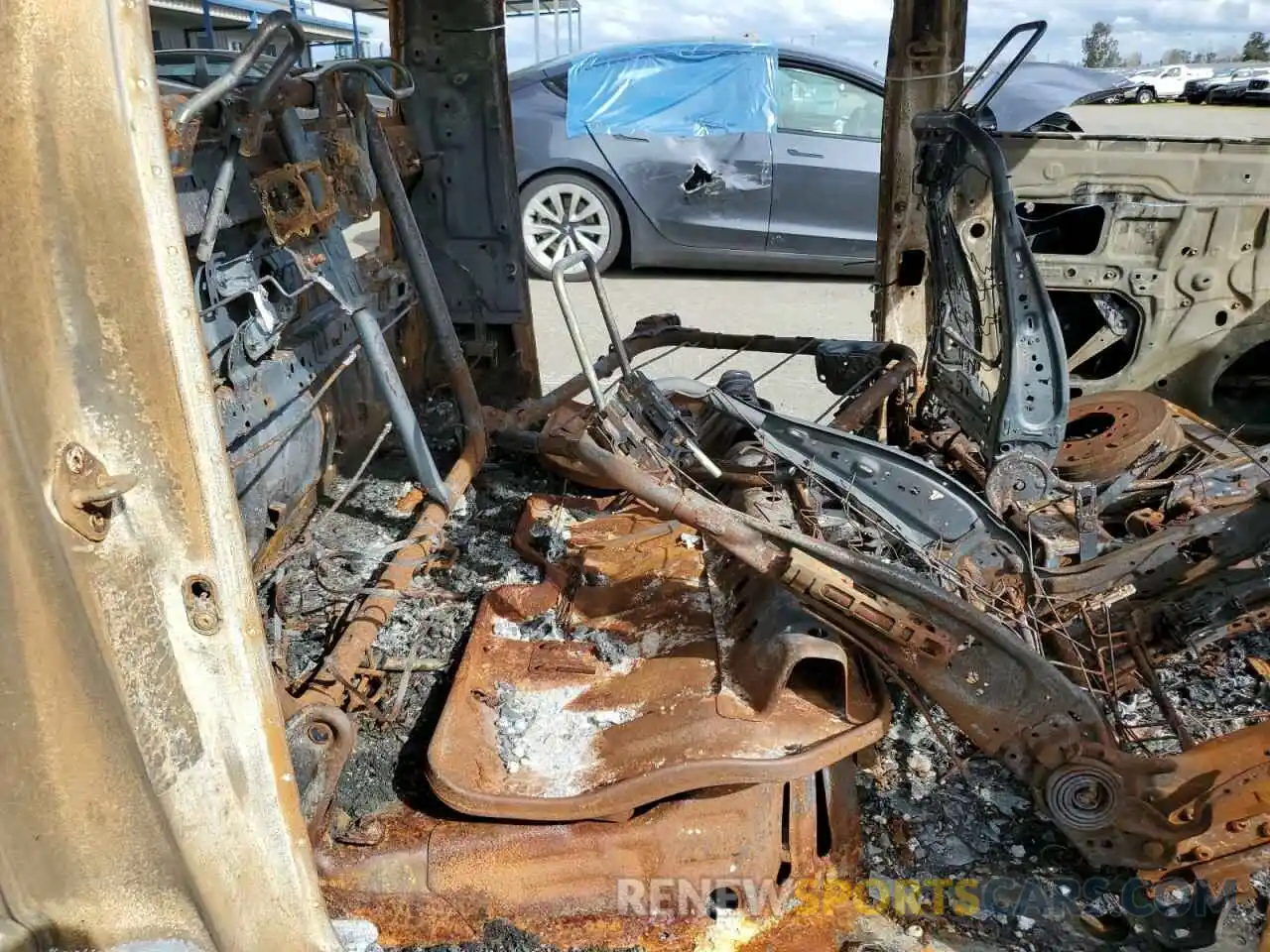 10 Photograph of a damaged car 3TMCZ5AN3NM495082 TOYOTA TACOMA 2022