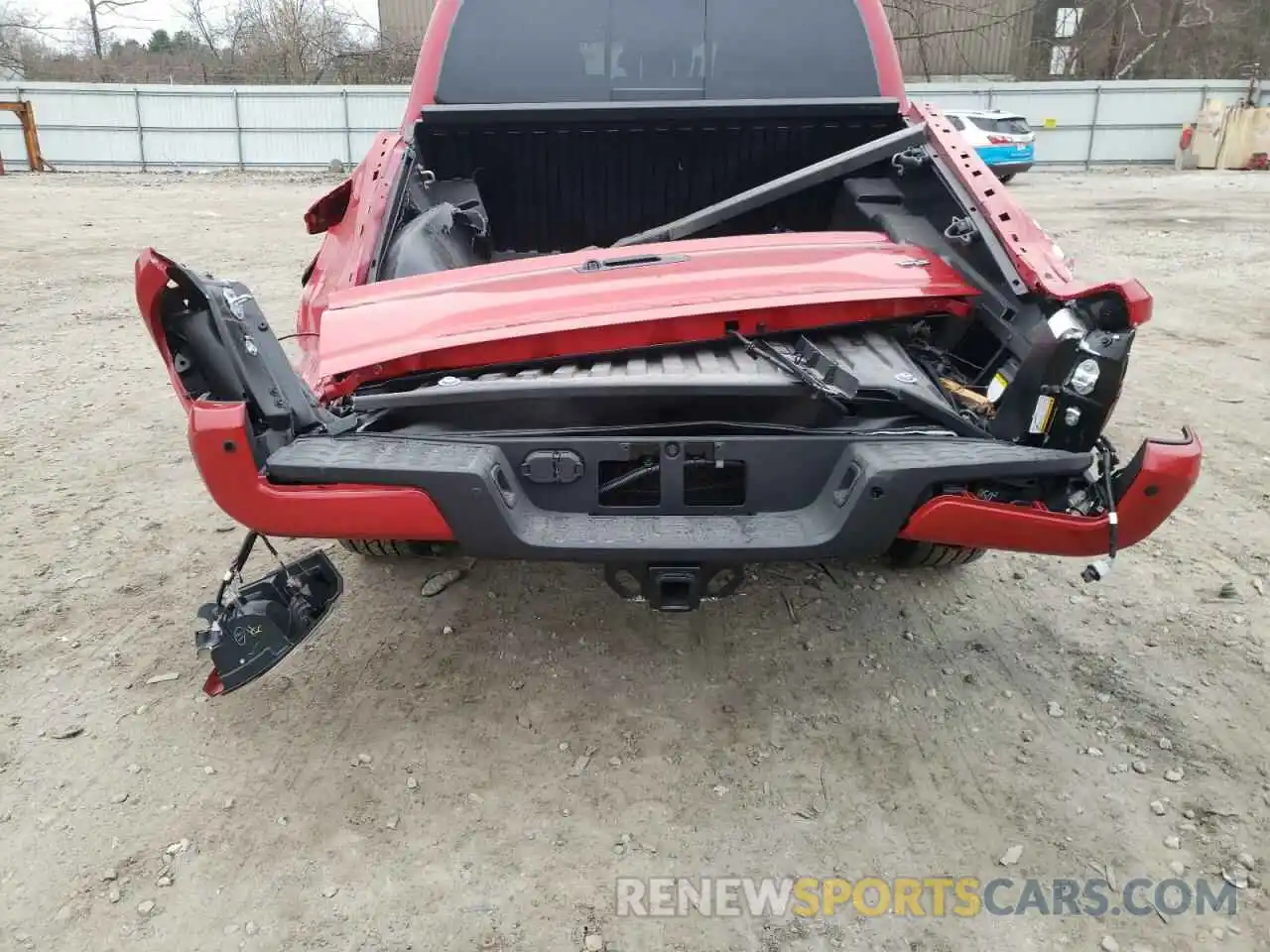 9 Photograph of a damaged car 3TMCZ5AN4NM456176 TOYOTA TACOMA 2022