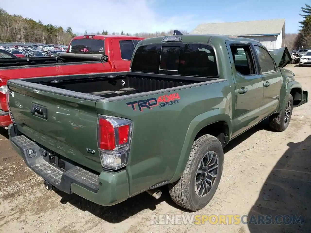 4 Photograph of a damaged car 3TMCZ5AN4NM462110 TOYOTA TACOMA 2022