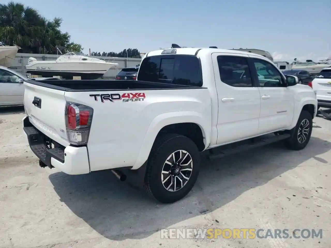 4 Photograph of a damaged car 3TMCZ5AN4NM480431 TOYOTA TACOMA 2022