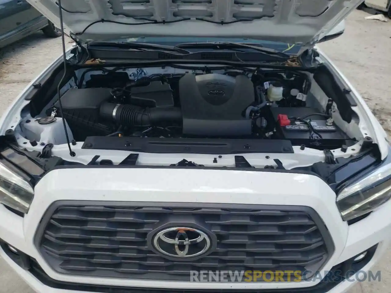 7 Photograph of a damaged car 3TMCZ5AN4NM480431 TOYOTA TACOMA 2022