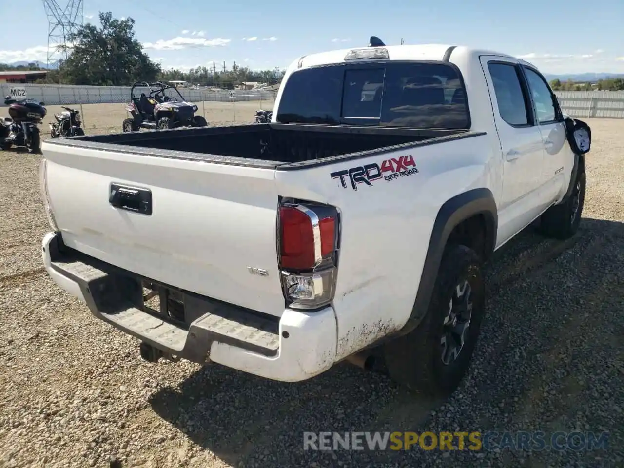 4 Photograph of a damaged car 3TMCZ5AN4NM486309 TOYOTA TACOMA 2022