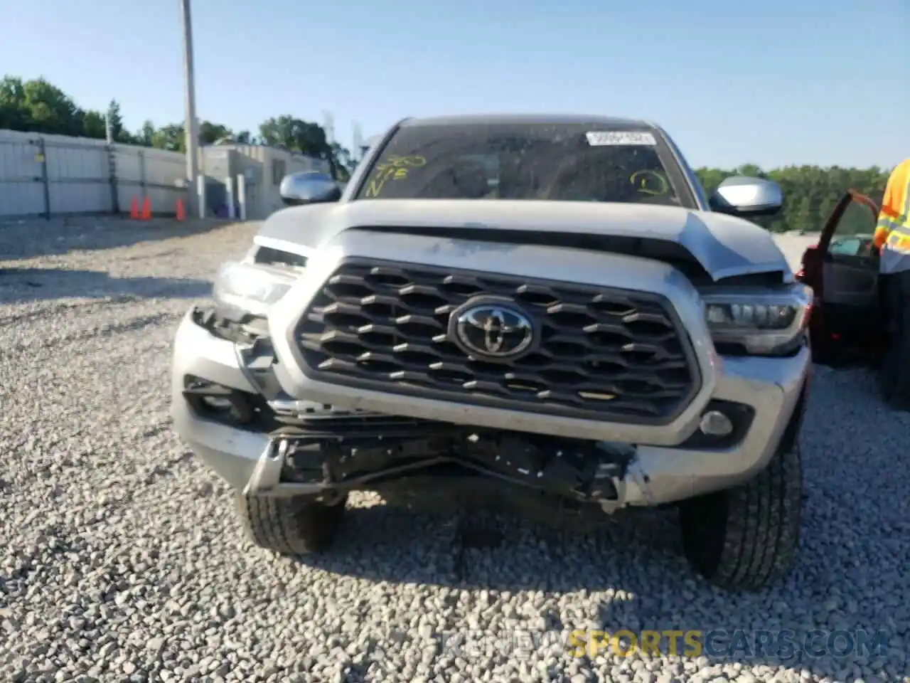 9 Photograph of a damaged car 3TMCZ5AN5NM463010 TOYOTA TACOMA 2022