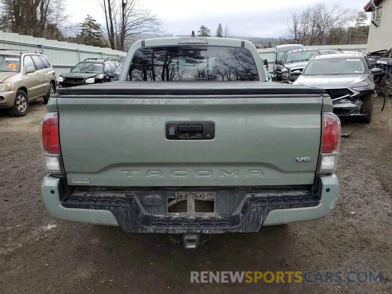 6 Photograph of a damaged car 3TMCZ5AN5NM464576 TOYOTA TACOMA 2022