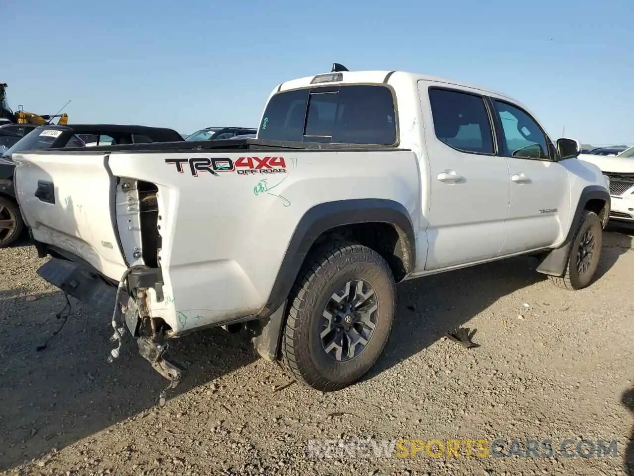 3 Photograph of a damaged car 3TMCZ5AN5NM471995 TOYOTA TACOMA 2022