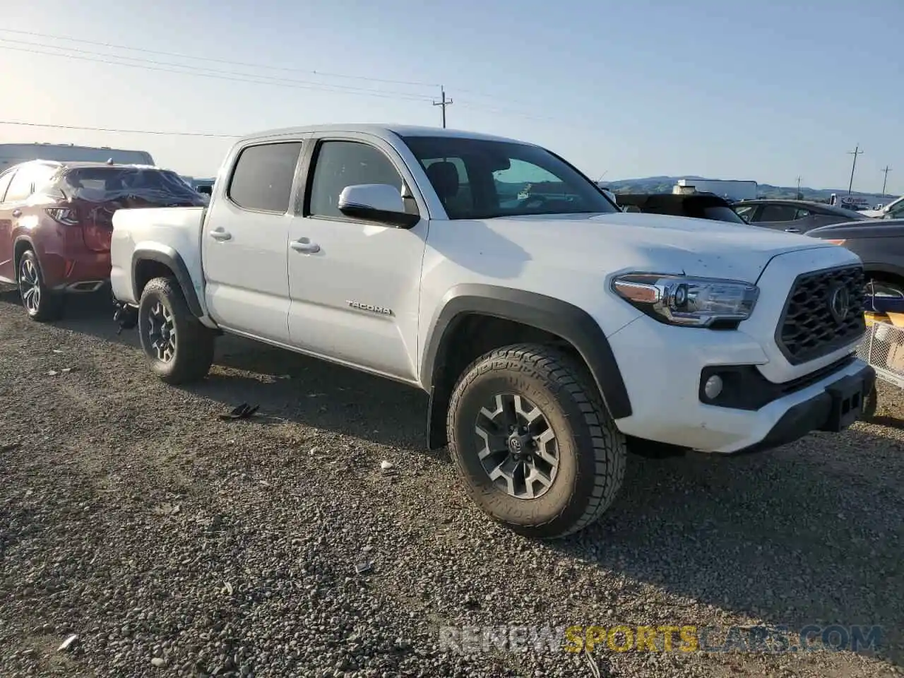 4 Photograph of a damaged car 3TMCZ5AN5NM471995 TOYOTA TACOMA 2022