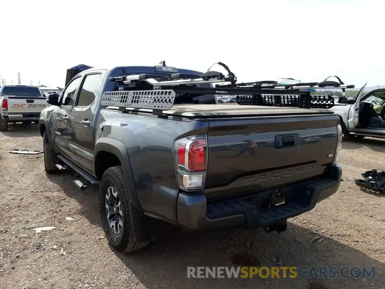 3 Photograph of a damaged car 3TMCZ5AN5NM472564 TOYOTA TACOMA 2022