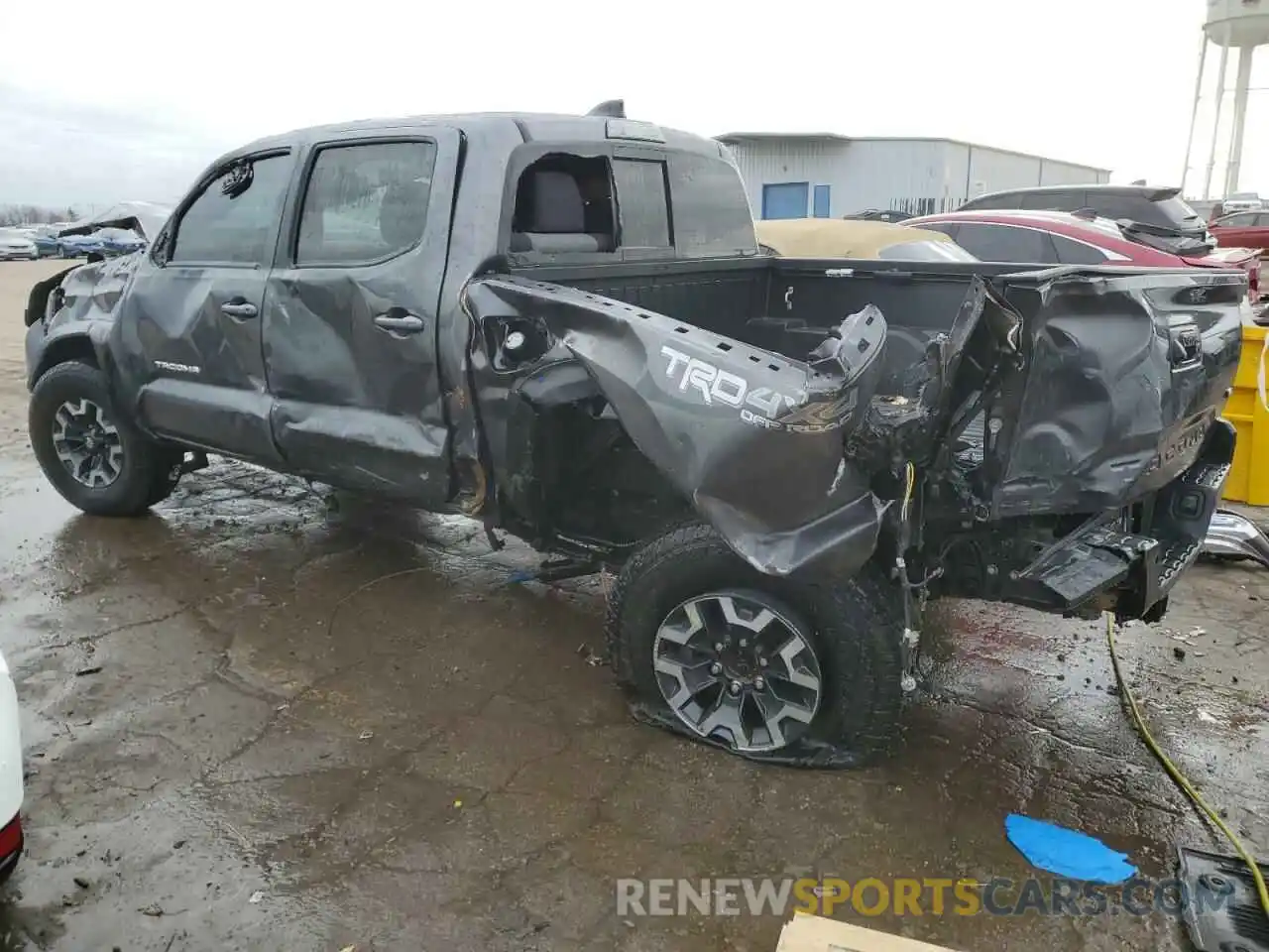 2 Photograph of a damaged car 3TMCZ5AN5NM472614 TOYOTA TACOMA 2022