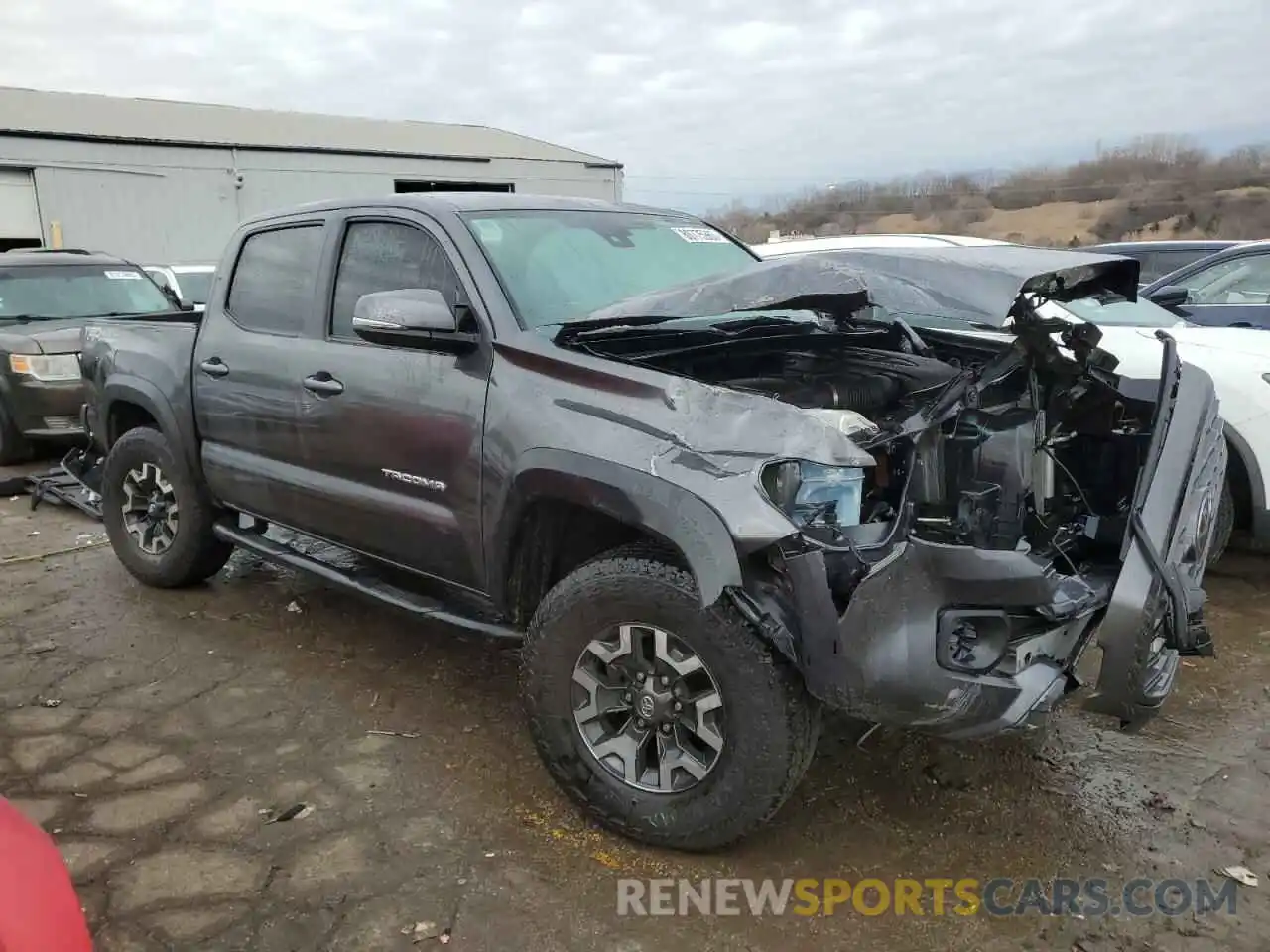 4 Photograph of a damaged car 3TMCZ5AN5NM472614 TOYOTA TACOMA 2022