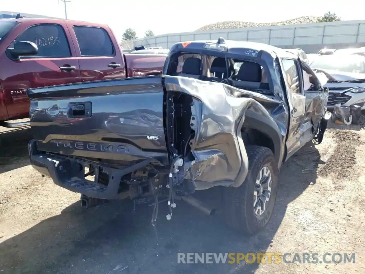 4 Photograph of a damaged car 3TMCZ5AN5NM475190 TOYOTA TACOMA 2022