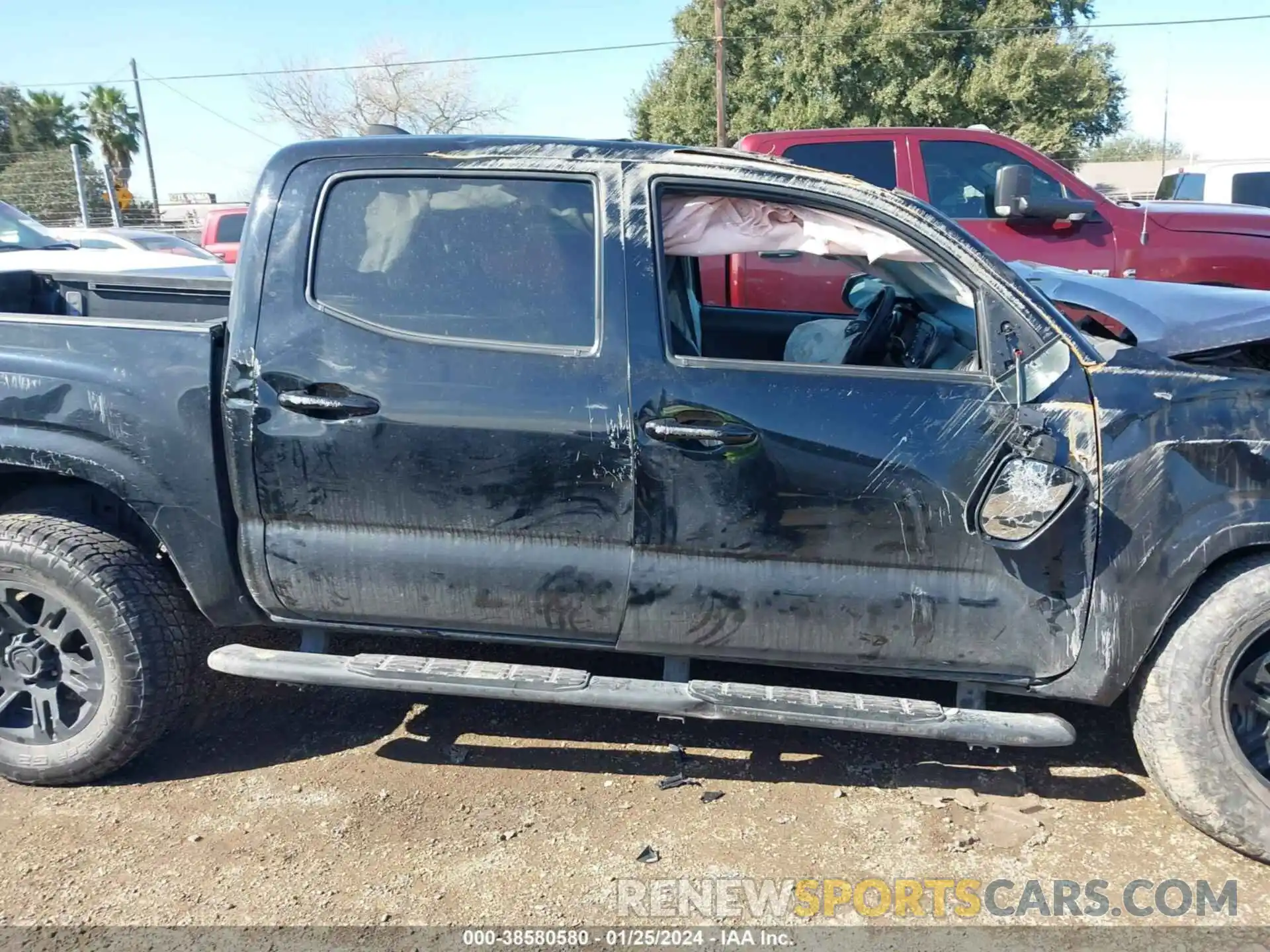 13 Photograph of a damaged car 3TMCZ5AN5NM480521 TOYOTA TACOMA 2022