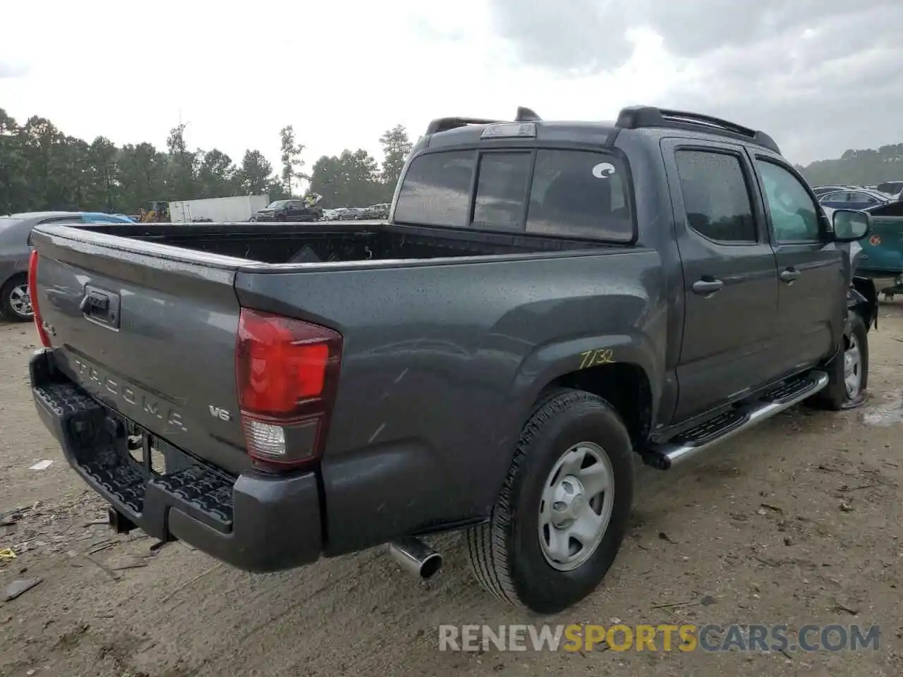 4 Photograph of a damaged car 3TMCZ5AN6NM453540 TOYOTA TACOMA 2022