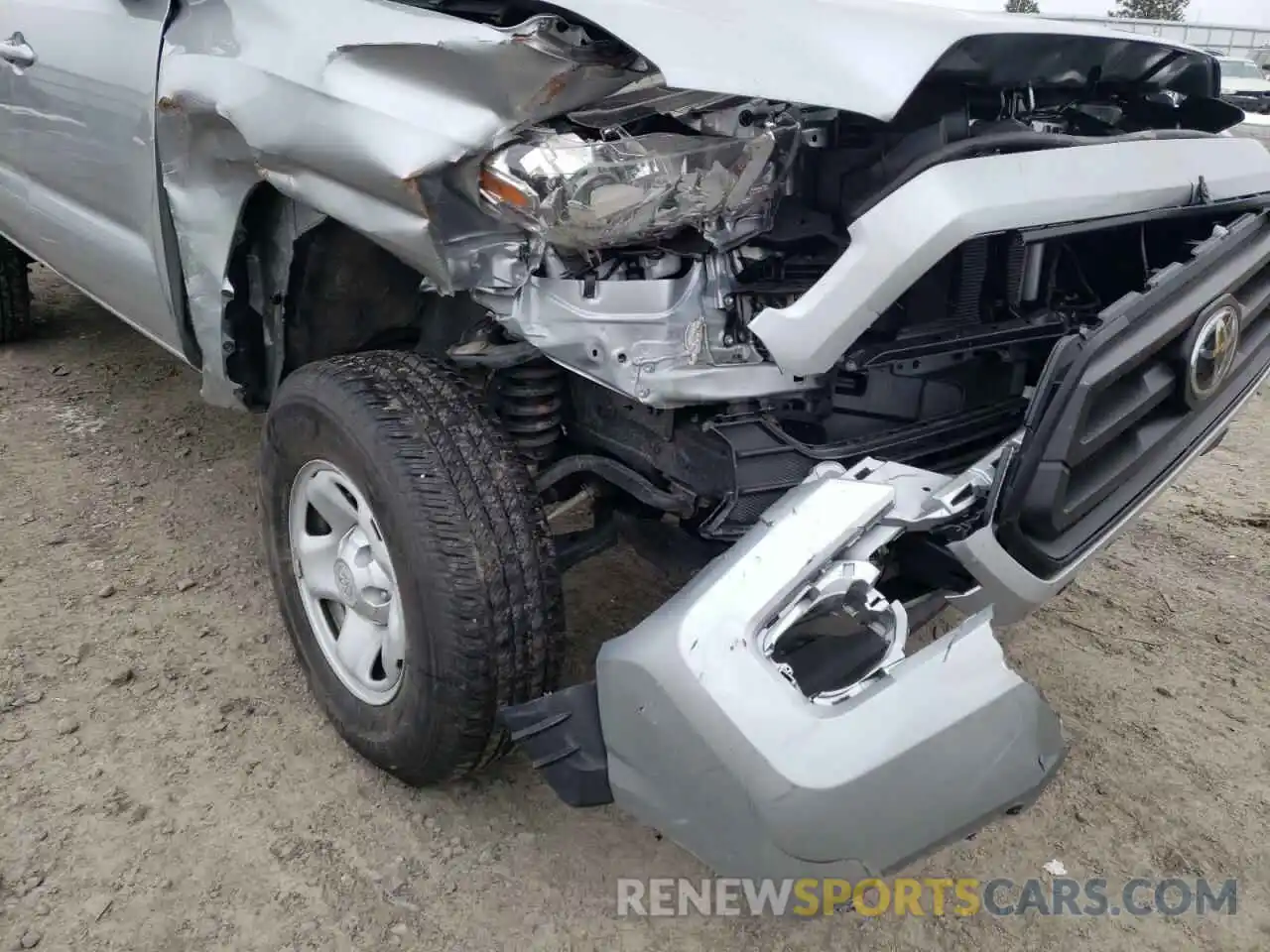 9 Photograph of a damaged car 3TMCZ5AN6NM454106 TOYOTA TACOMA 2022