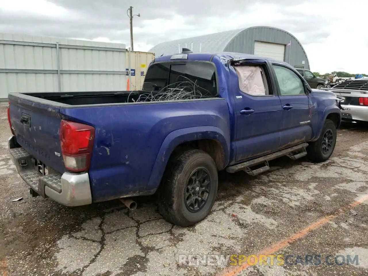 4 Photograph of a damaged car 3TMCZ5AN6NM458964 TOYOTA TACOMA 2022