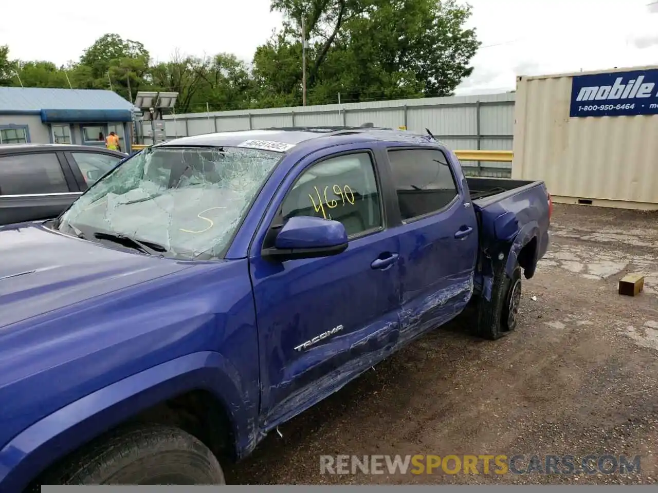 9 Photograph of a damaged car 3TMCZ5AN6NM458964 TOYOTA TACOMA 2022