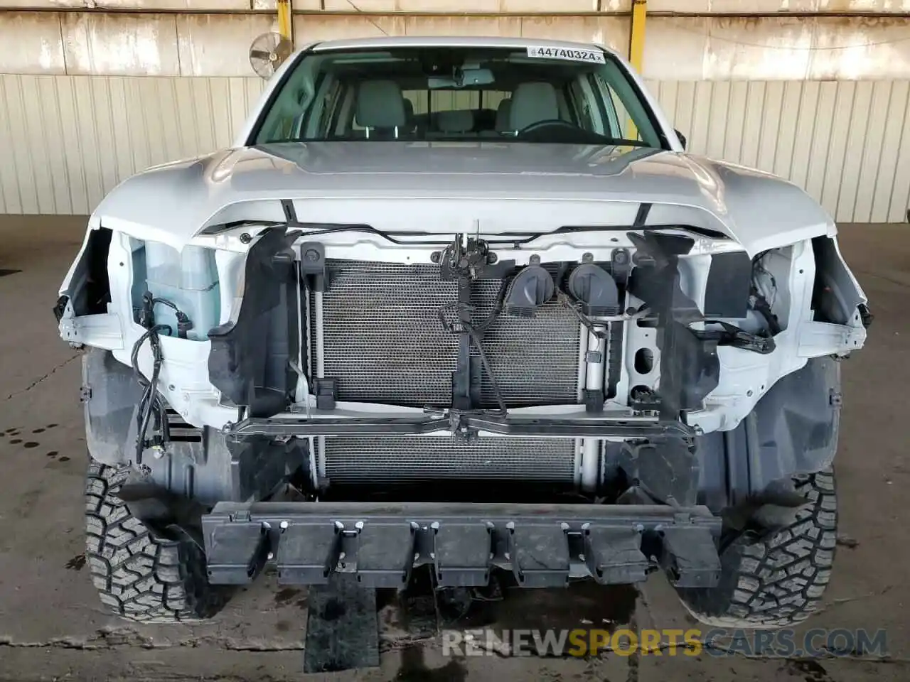 5 Photograph of a damaged car 3TMCZ5AN6NM468054 TOYOTA TACOMA 2022